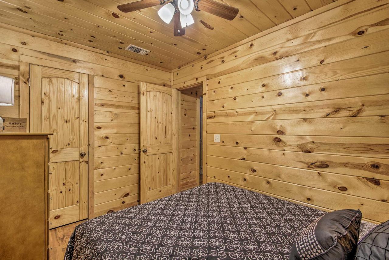Broken Bow Starlight Cabin With Private Hot Tub! Zewnętrze zdjęcie